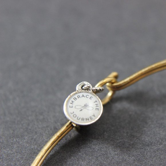 Luca & Danni Signed L & D Bracelet Paw Print - Picture 3 of 8